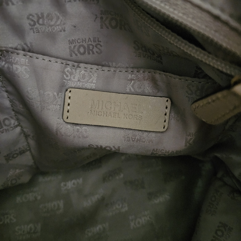 🔆3 For $20! Michael Kors Teal and Beige Tote Bag - Picture 9 of 16